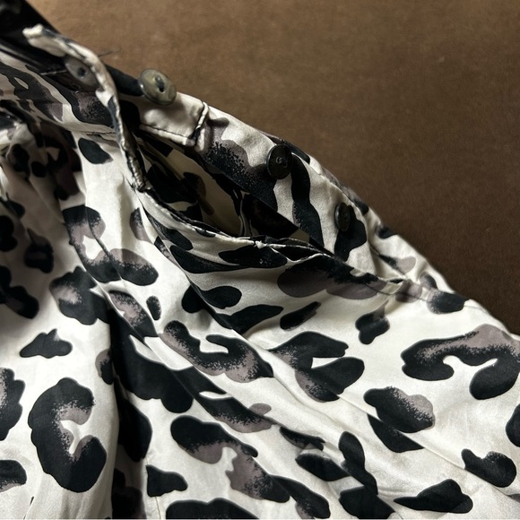 Vintage silk shorts in black and white animal print high-rise pleated medium - Picture 6 of 11